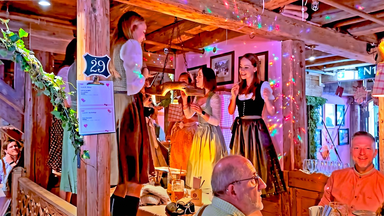 Oktoberfest 2023 - Käfer Wiesn-Schänke Tent [4K]