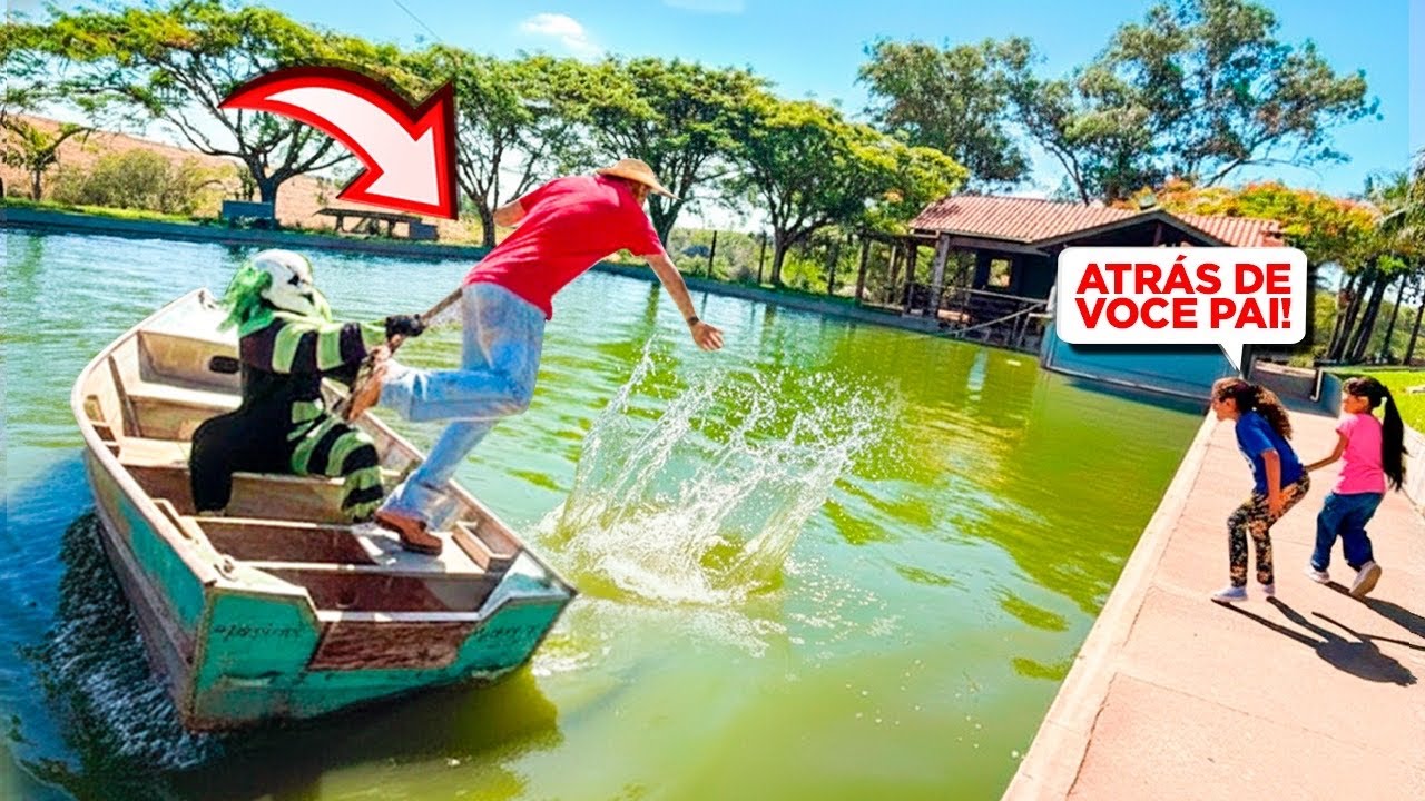 CUIDADO PAI 😱 O CORINGA JOGOU MEU PAI NO LAGO DA FAZENDA BLACKSTONE! 