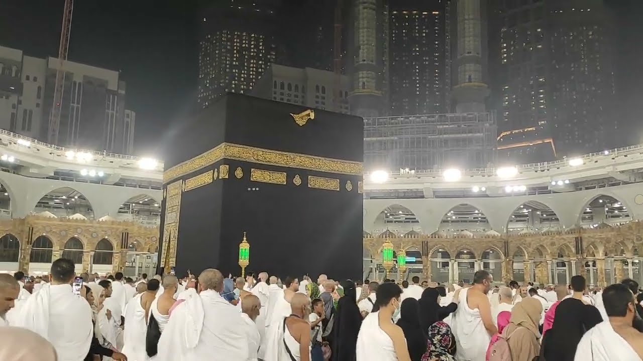Kabe'de Yatsı Ezanı
