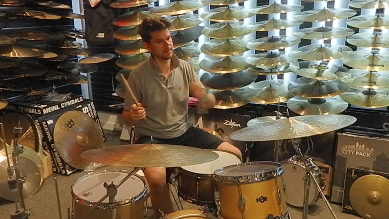 Quick comparison USED Meinl Foundry Reserve 22, Agop Jazz Special 22