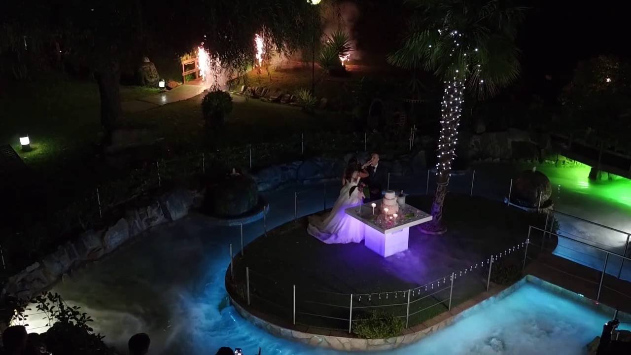 Corte do Bolo com Fogo de Artifício - Quinta Linda Rosa