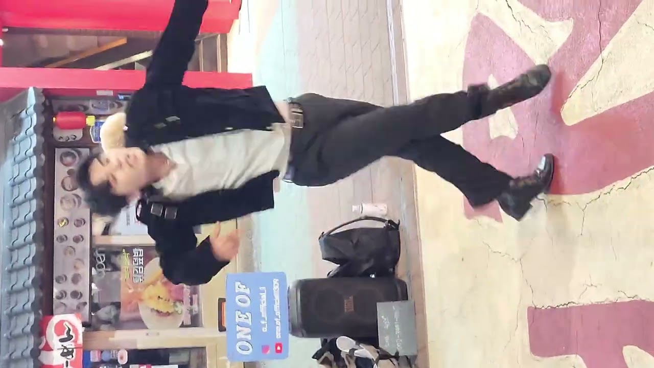 OneOf#원오브 HongDae#홍대 Busking#버스킹 20260118 214056 1