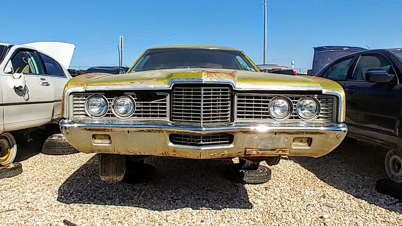 1972 Ford Galaxie 500 Junkyard Find