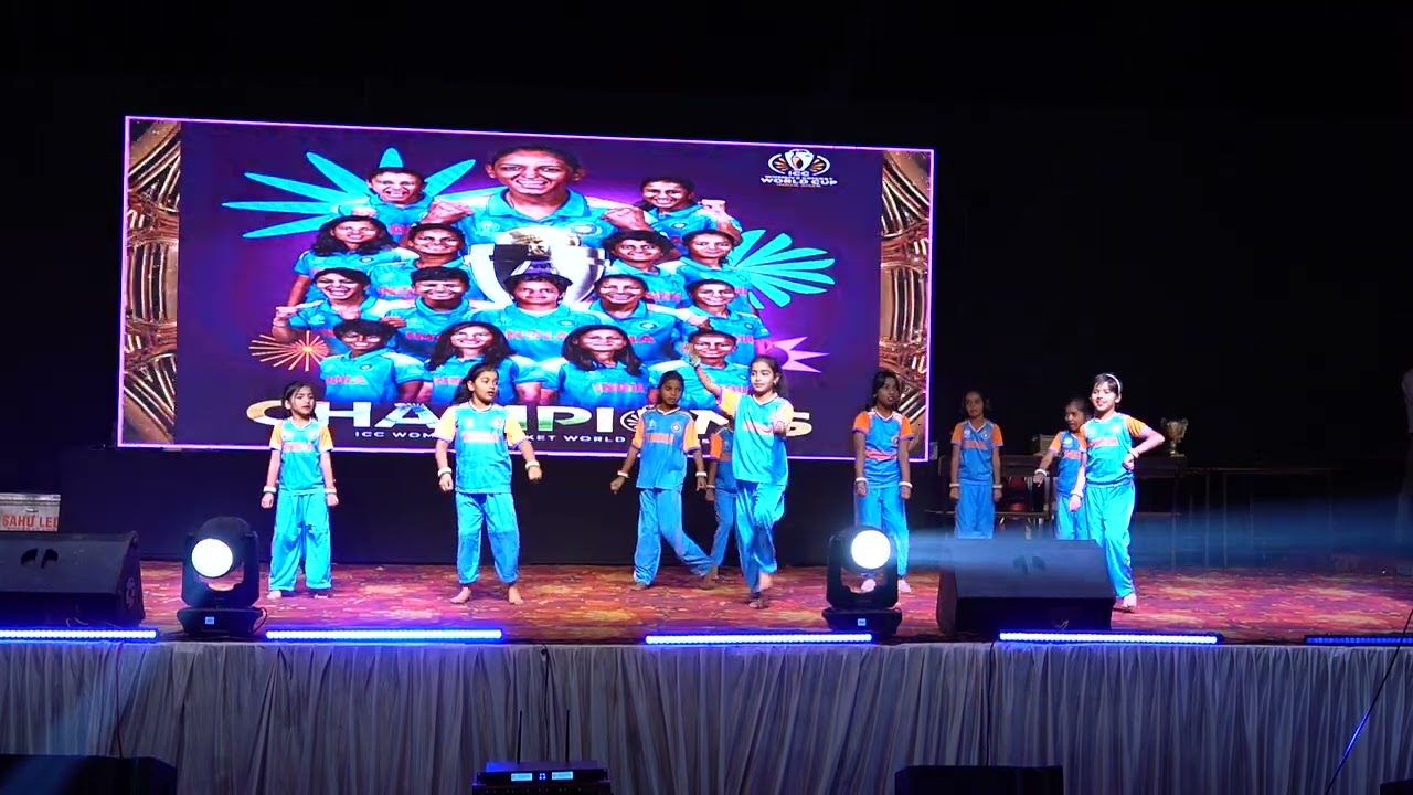 Class – III (B) Girls- Cricket  (Badal Pe Paav Hai)