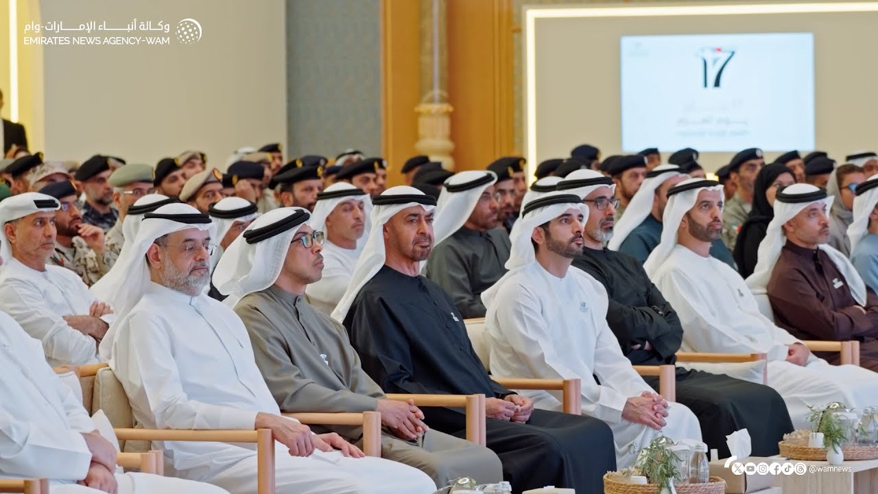 رئيس الدولة والشيوخ يشهدون جلسة وطنية في الذكرى الرابعة ليوم العزم" 17 يناير "