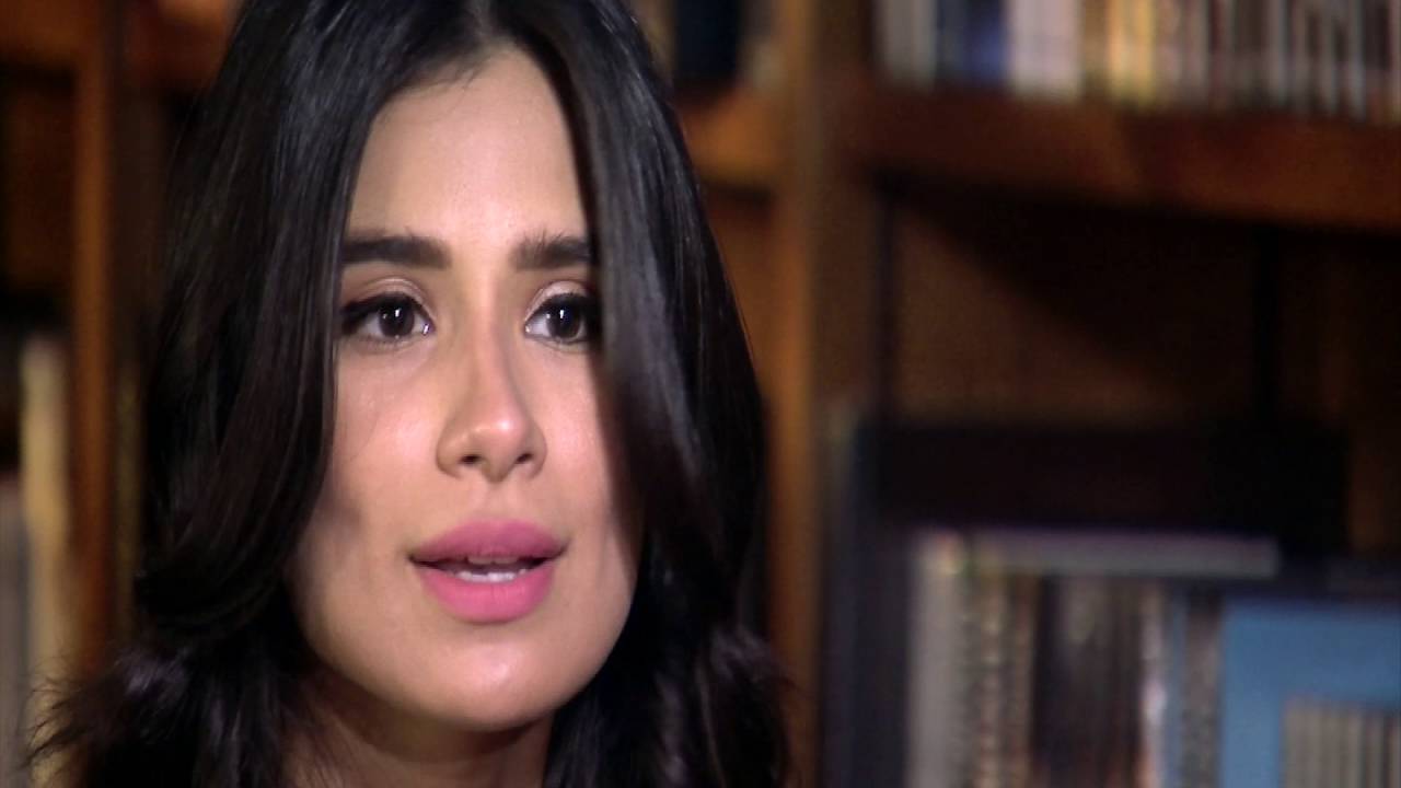 Maria Elena Salinas entrevista a la actriz Diane Guerrero