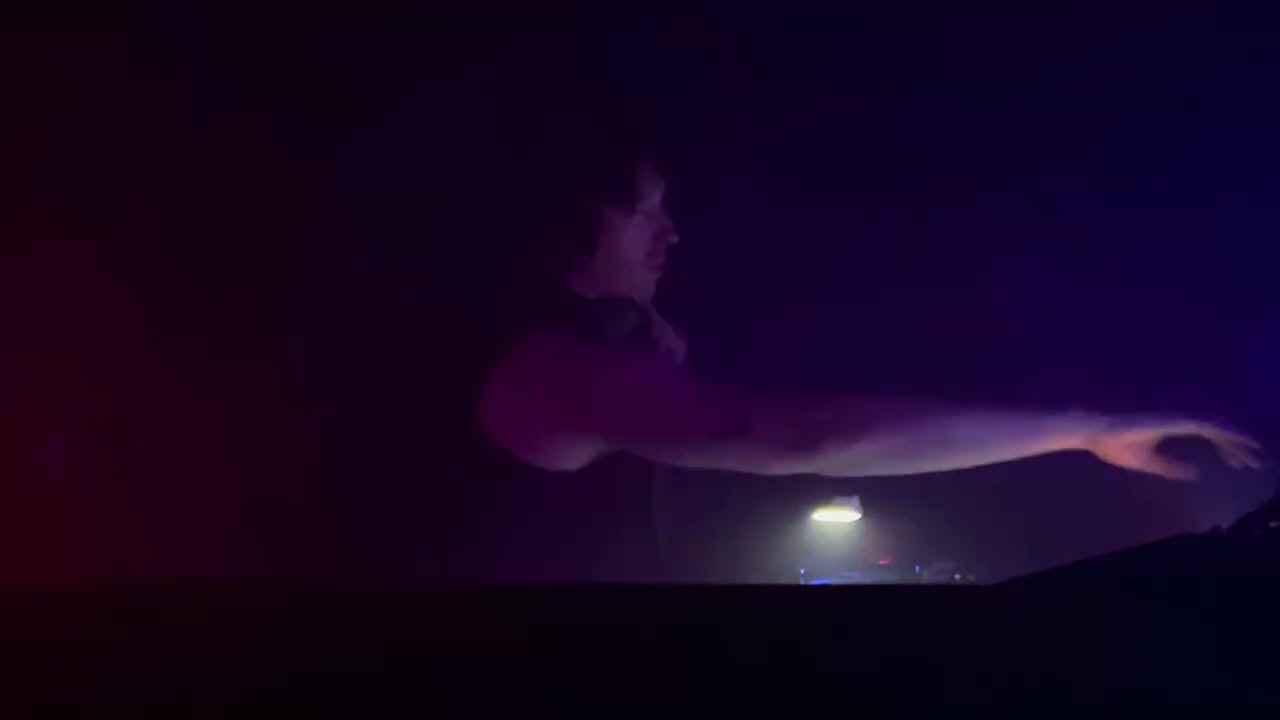 Daniel Avery b2b Richard Fearless