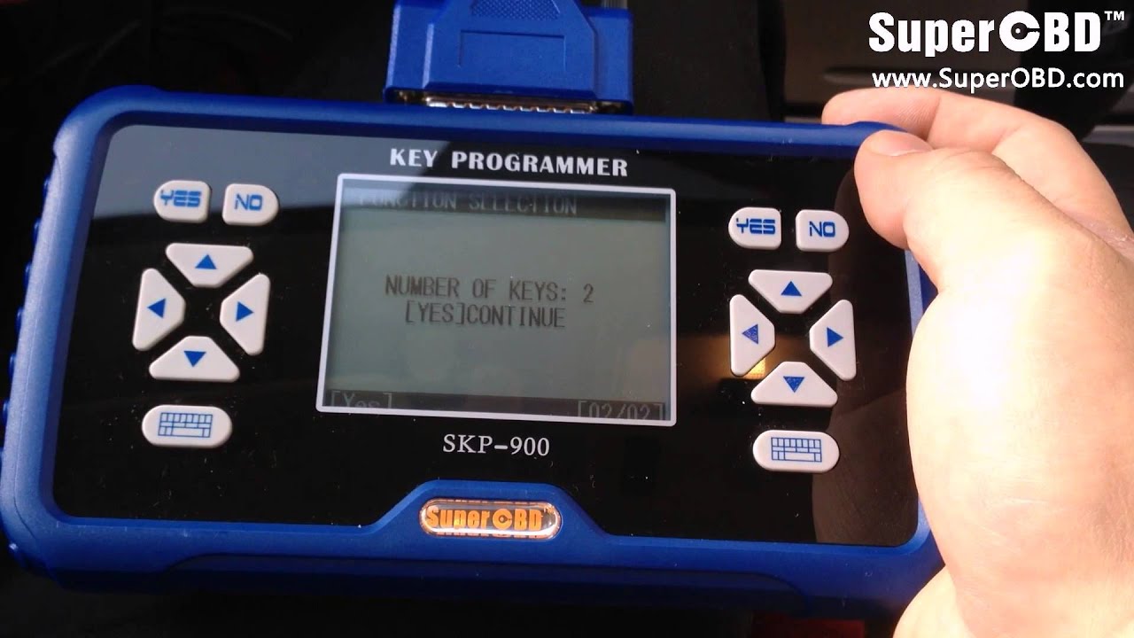 Program a FORD FOCUS remote key by using SKP-900 key programmer
