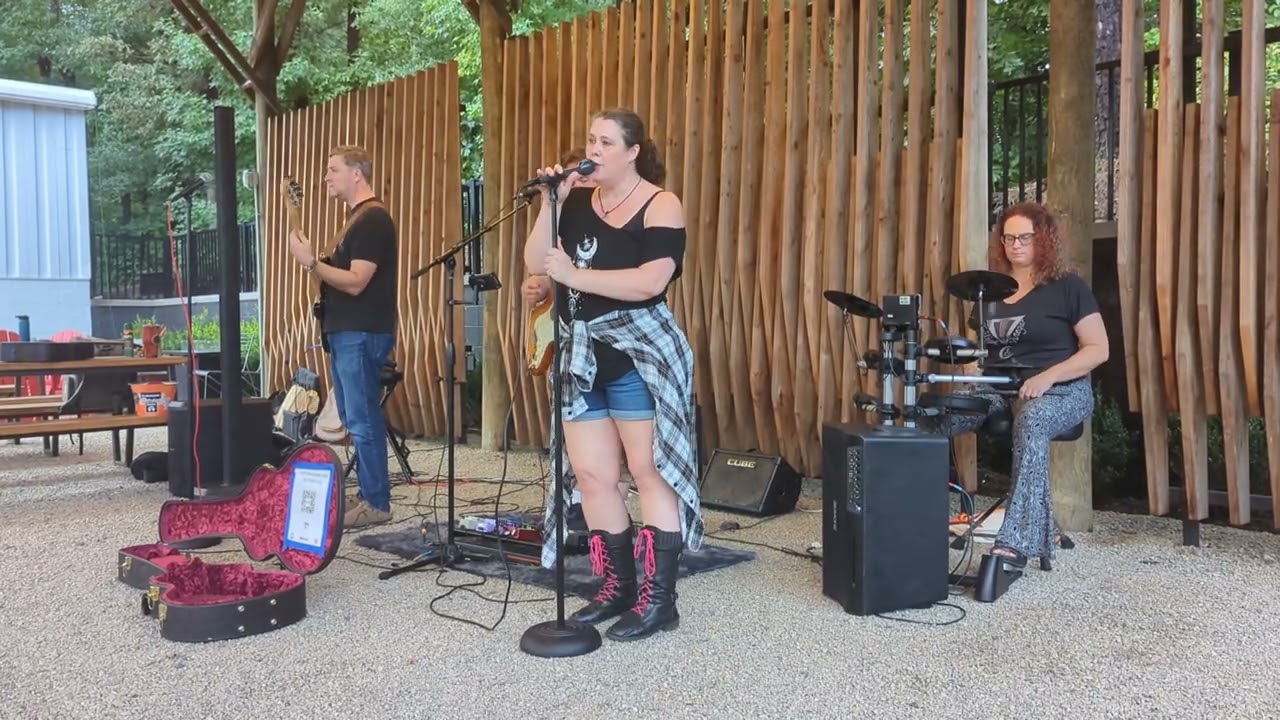 Twilight & Vinegar - Black Velvet (Alannah Myles cover)