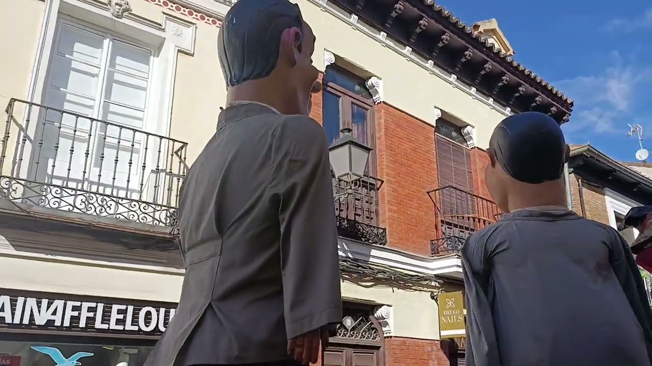 Gigantes y cabezudos de Alcalá de Henares 2025 Cap52 