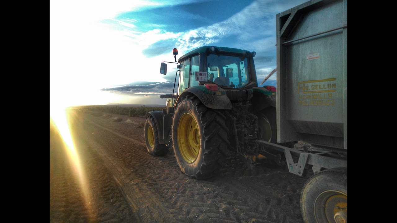 VENDIMIA MECANIZADA 2016 //JOHN DEERE 6125M//JOHN DEERE 6530 // AGROBELLON//