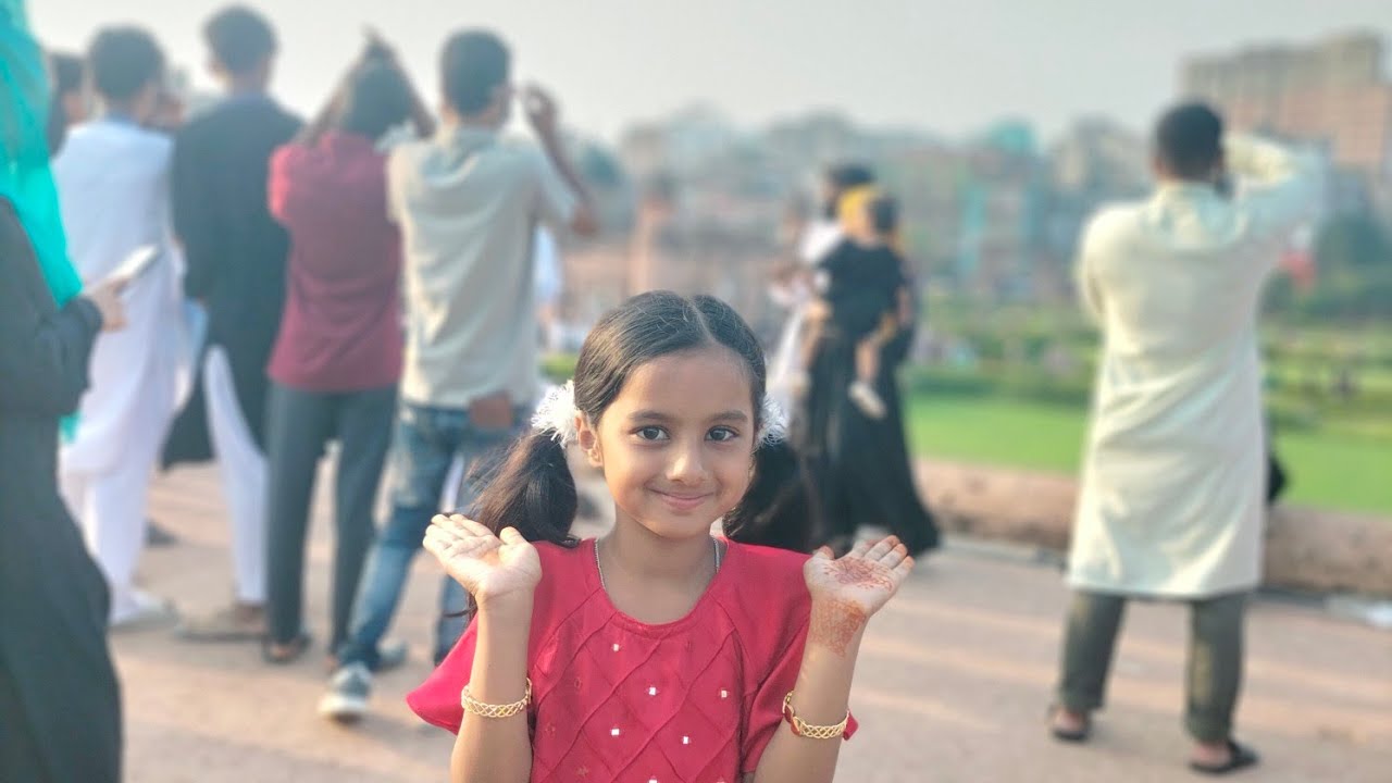 আমাদের পরিবারে আরেক ঢঙ্গি