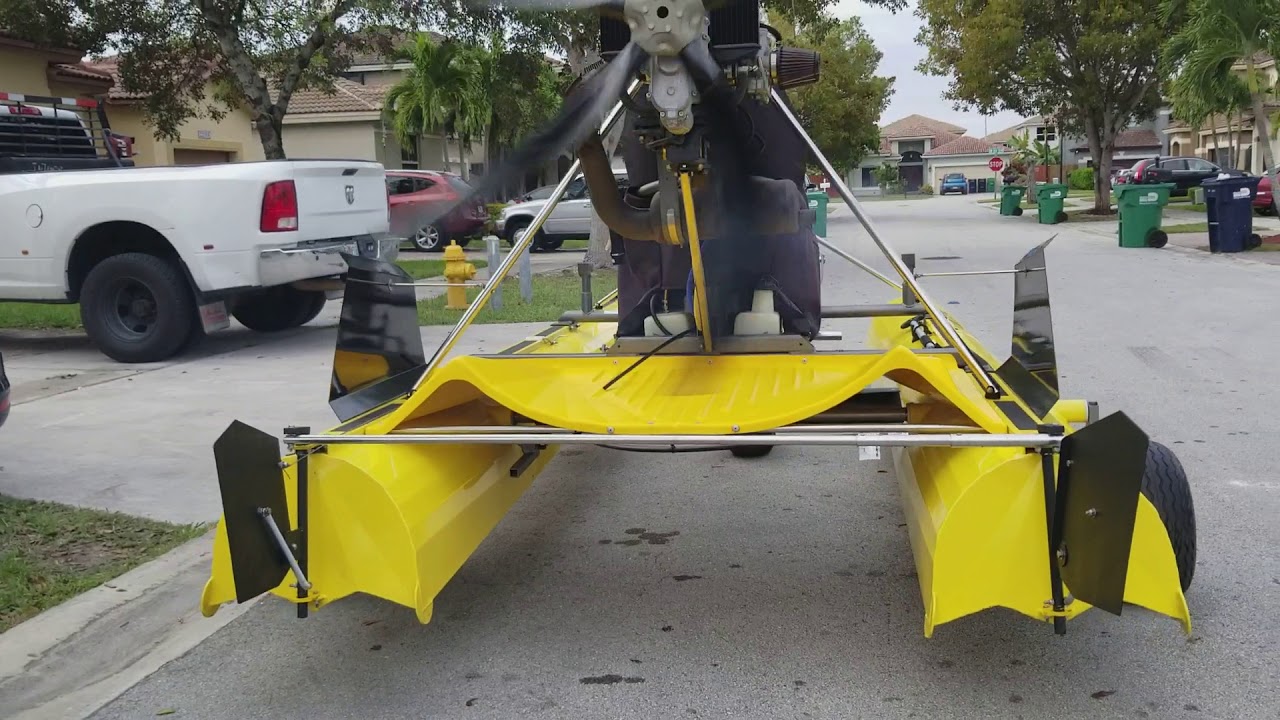Cygnet hand glider trike with floats ultralight aircraft