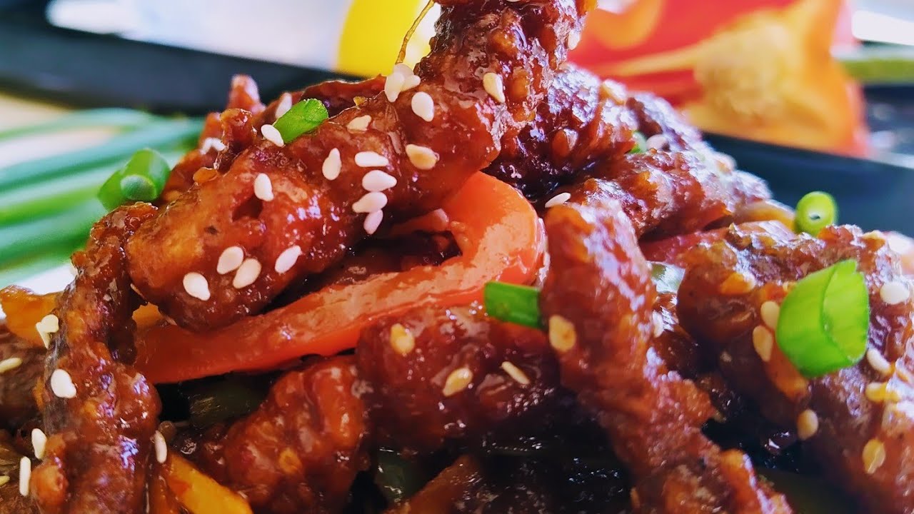 Chilli Beef Recipe (Dragon Beef) / Chinese Style Chilli Beef Recipe Malayalam / Crispy Chilli Beef