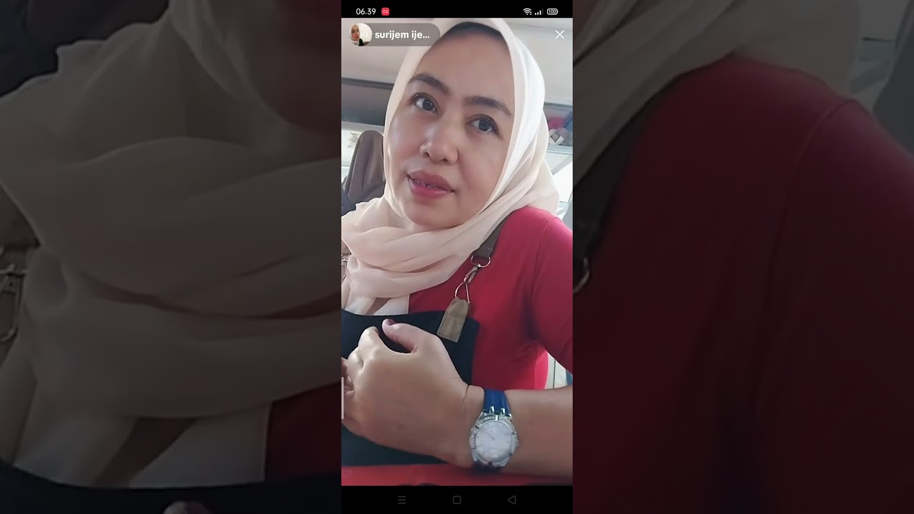 Teh surijem lagi live jual kue pagi