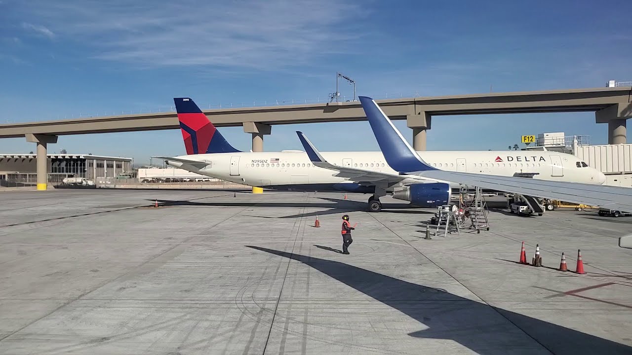 Landing in Phoenix (PHX) 16 January 2021