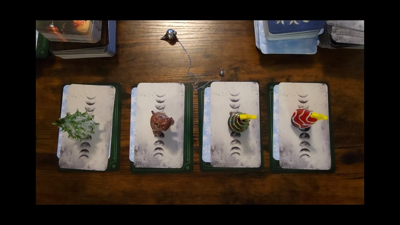 What's the Gossip on You: A Timeless Pick-a-Card Oracle/Tarot Reading