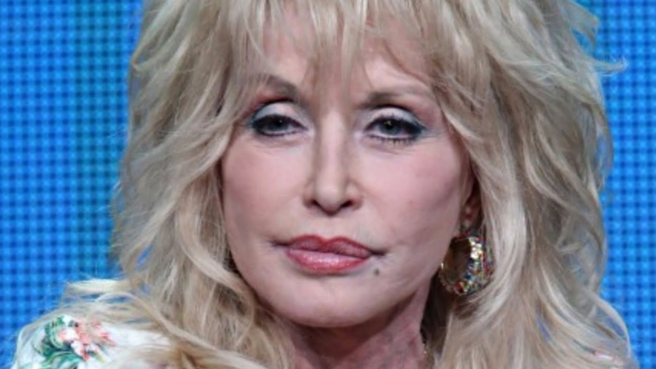 Dolly Parton Very Emotional After Her Husband Confess This