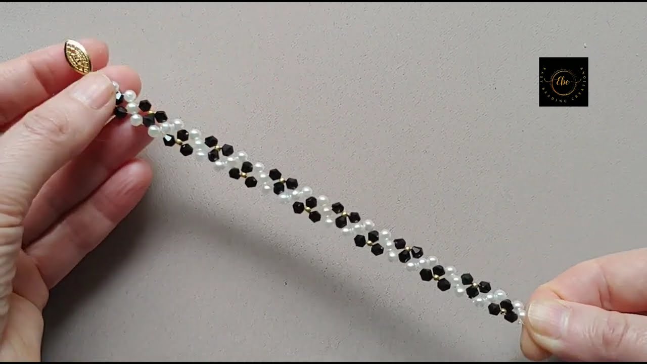 DIY an elegant bracelet in minutes. #diybracelet, #Beading, #beadedbracelettutorial