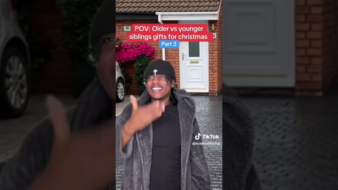 Pov : Older vs younger siblings gift for christmas 