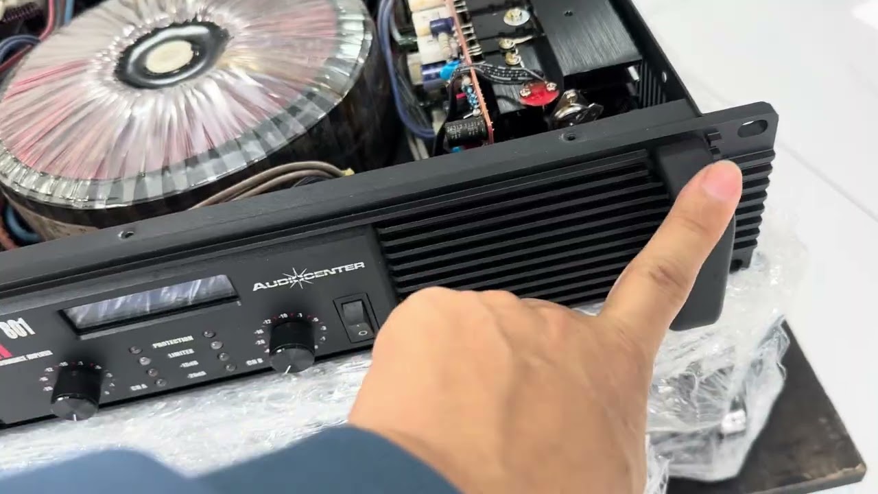 Xả hàng thu vốn. Audio senter VA 801 đẹp em xả 6,5tr 0989160695