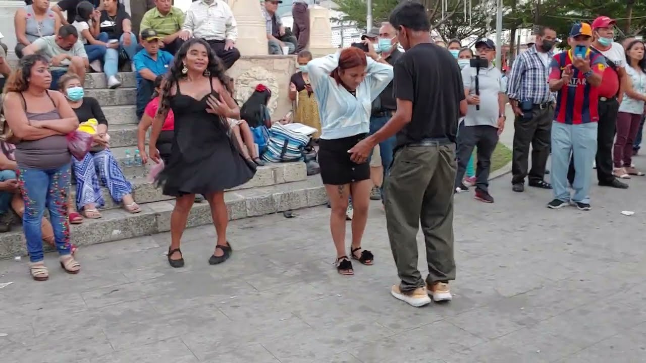 Santaneca mostrando sus mejores pasos 