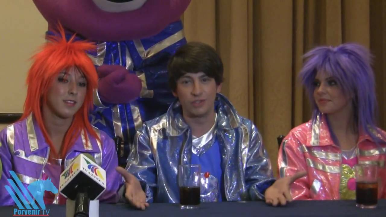 BARNEY ROCKS EN MONTERREY.