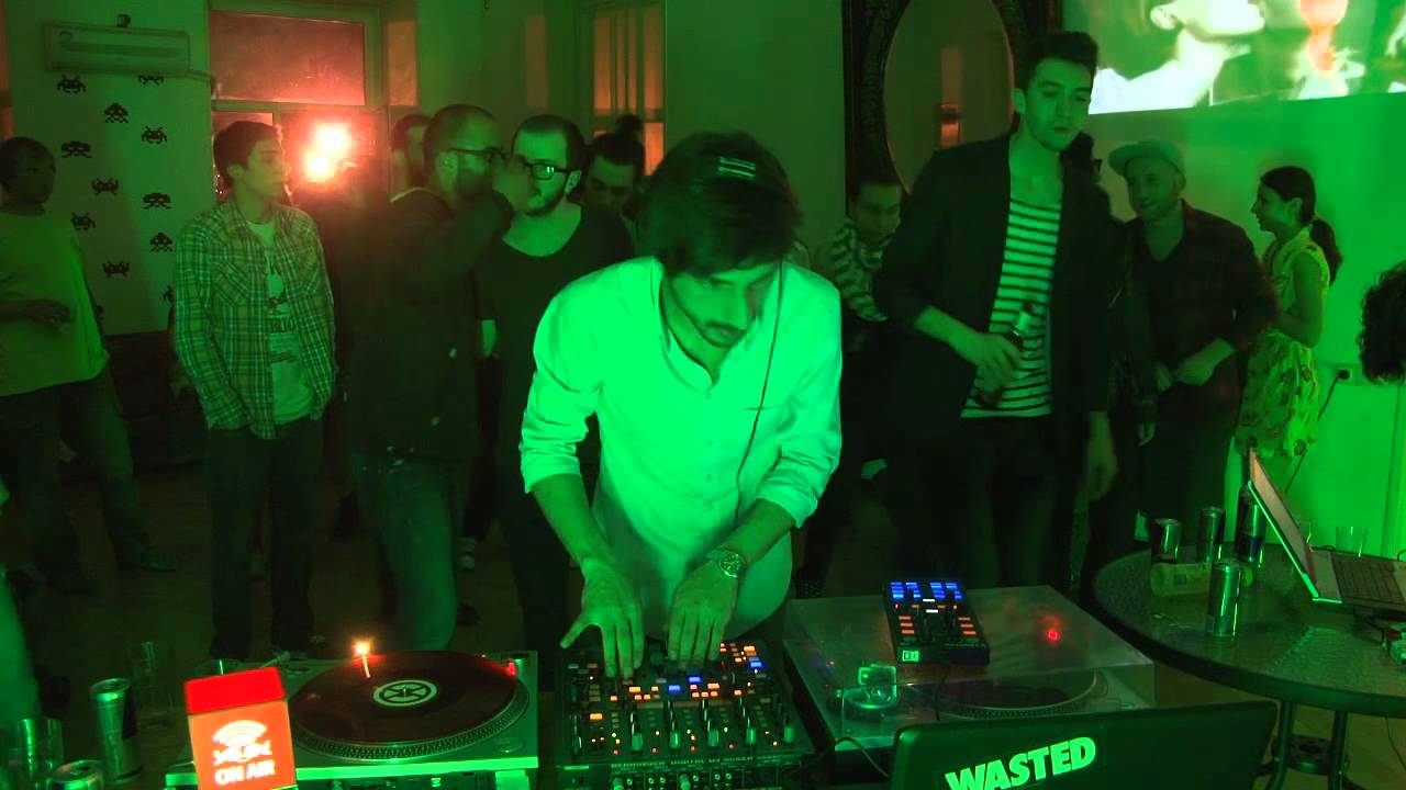 Ash - Stare At Dj 013