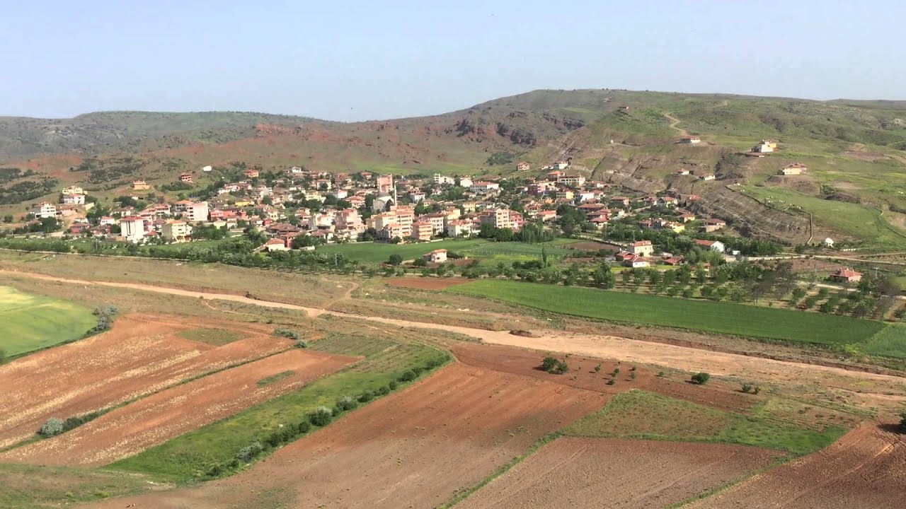 Boztepe (Erenler Tepesin)'den İnegazili Köyünün Görünümü