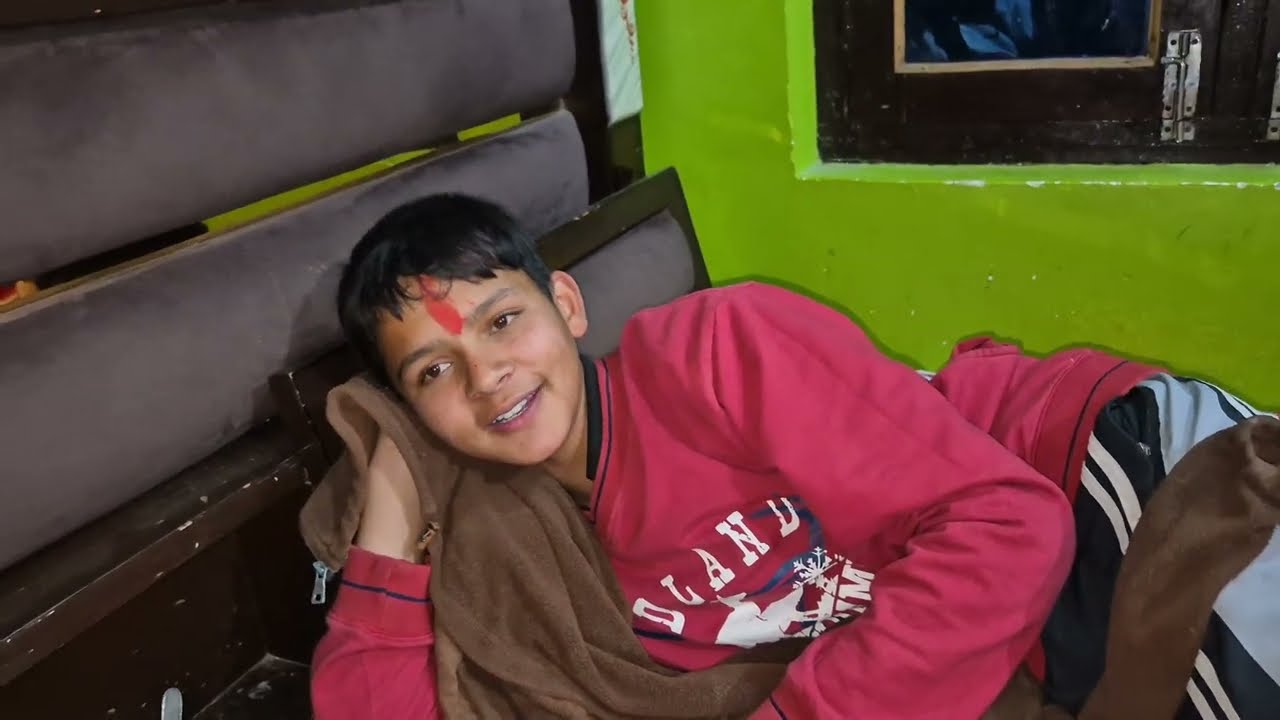 Ayanu kha se holi khel k aaya 🤷‍♀️| @Aashuvlogs_uk #dailyvlogs 