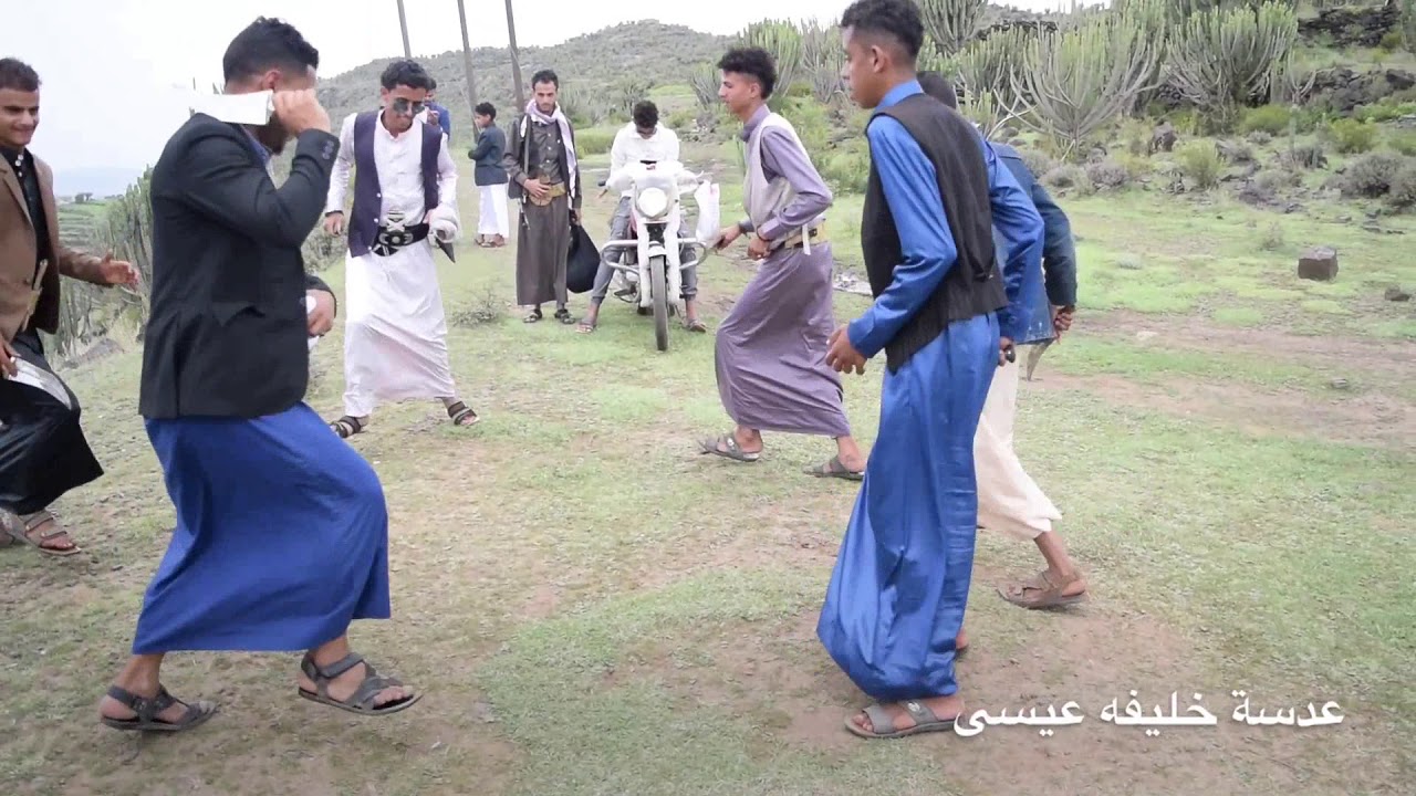 برعه يمنيه على الاجواء الخضره الطبيعيه من صيف 2018 منطقة بني عواض برع لشباب قرى السناحي قرية أغرب