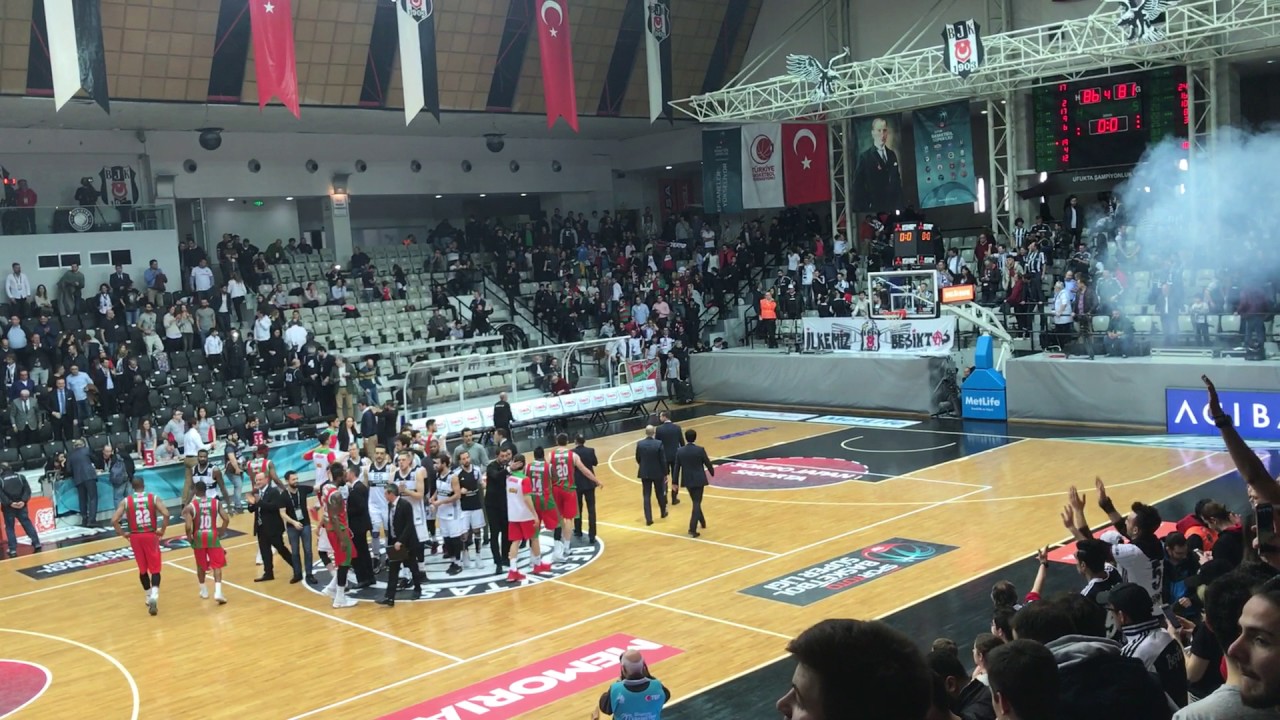 BEŞİKTAŞ-Pınar Karşıyaka 87-82 Maç sonu üçlü.