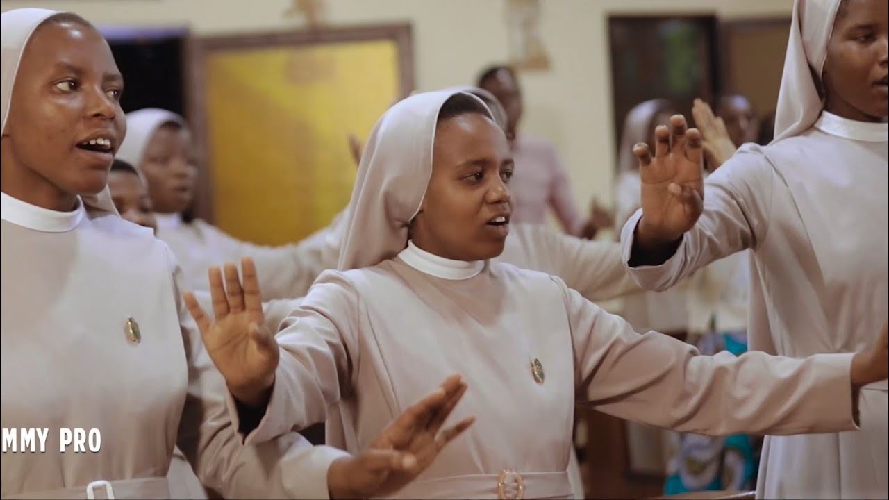YUBILE YA MUTAGATIFU FILIPPO SMALDONE by Soeurs Salesiénnes des Sacre Coeur (Official Music Video)