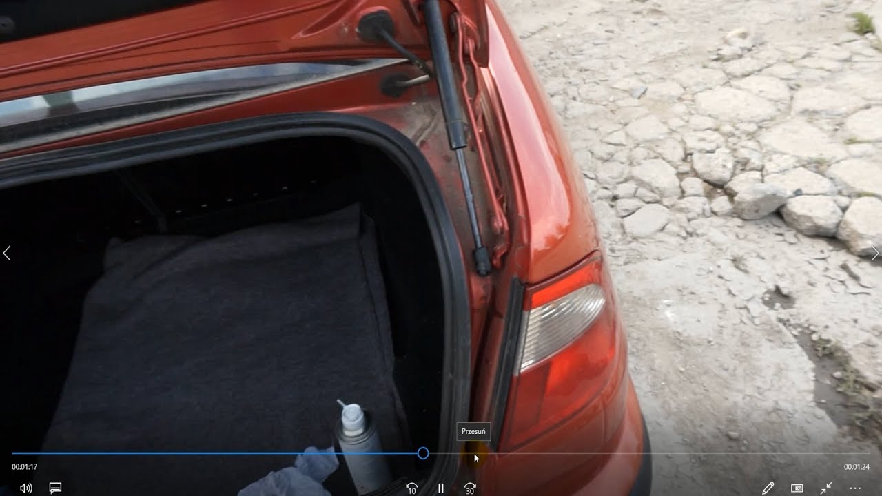 Wymiana | Naprawa Siłownika Tylnej Klapy 💉🚗👨‍🔧