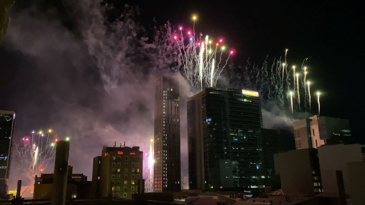 Happy New Year 2022! Fireworks in the Perth CBD Western Australia - City of Perth free entertainment