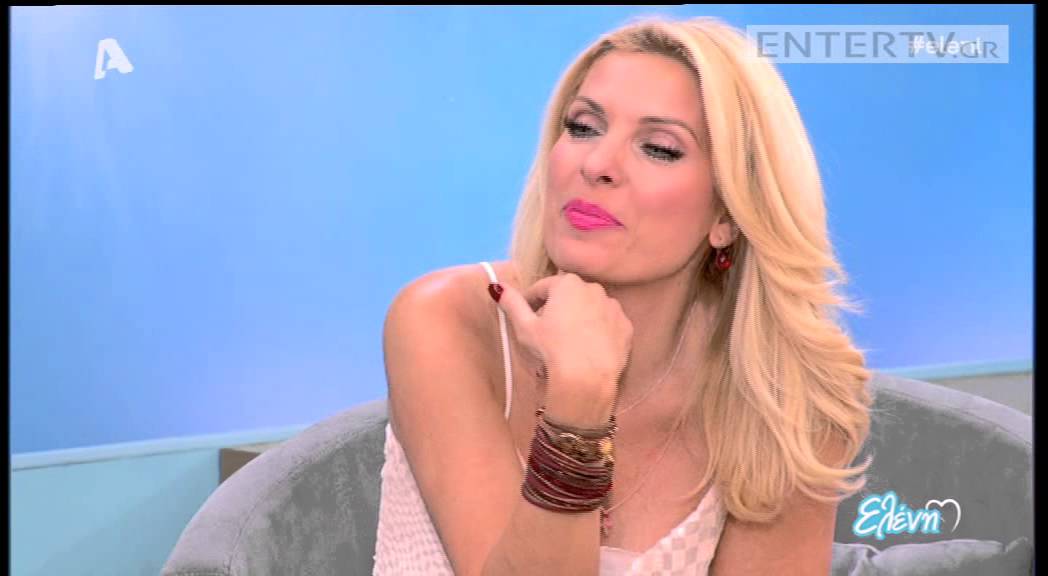 Entertv: Η απολαυστική ιστορία της Βίκυς Σταυροπούλου με τους δημοσιογράφους