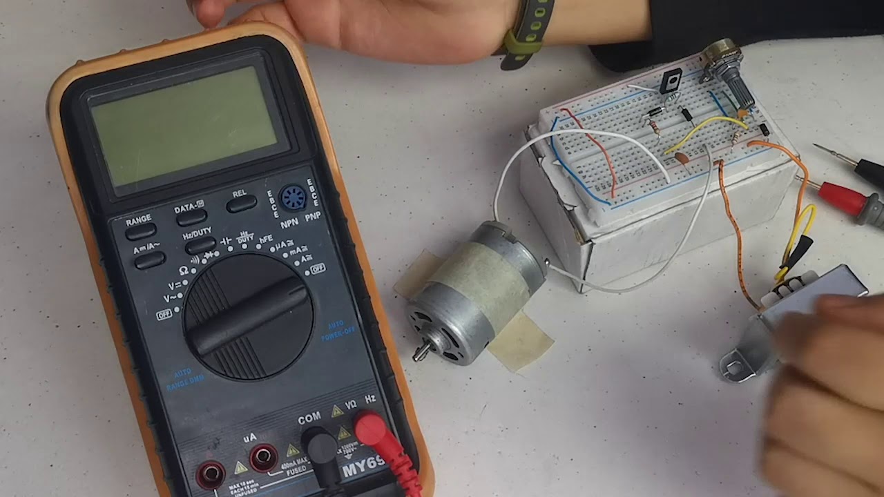 Práctica con el SCR en AC/DC para control de motor