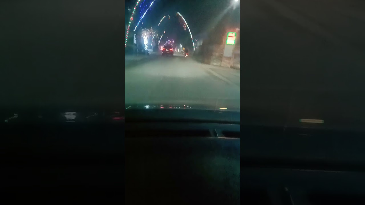 Nhìn mọi nhà xum họp mà thấy tủi cho thân mình vì gia đình văn cứ phải mưu sinh thôi 