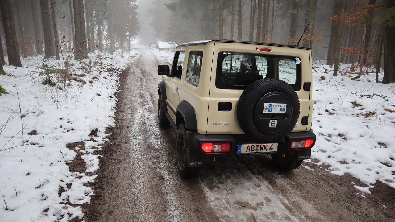 Offroad mit dem Suzuki Jimny – Folge 10: Auf schmalen Wegen durch die winterliche Rhön