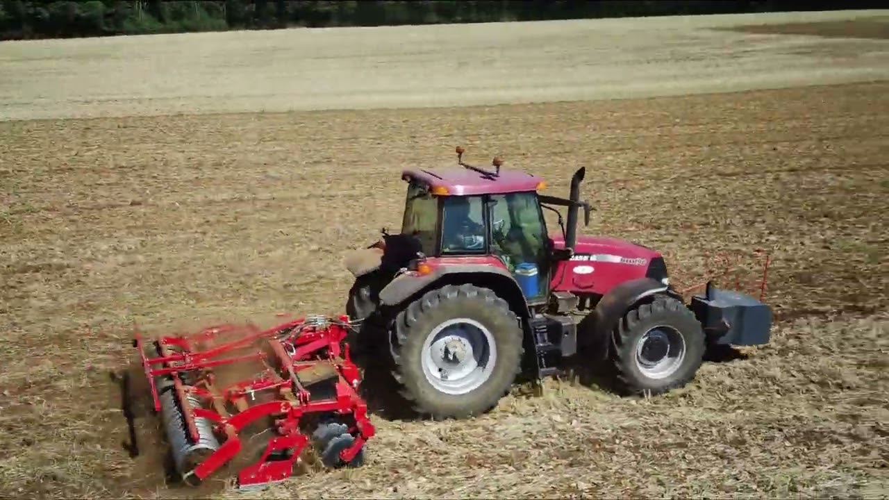 UN CASE MXM 190 Au déchaumage 2022 en drone