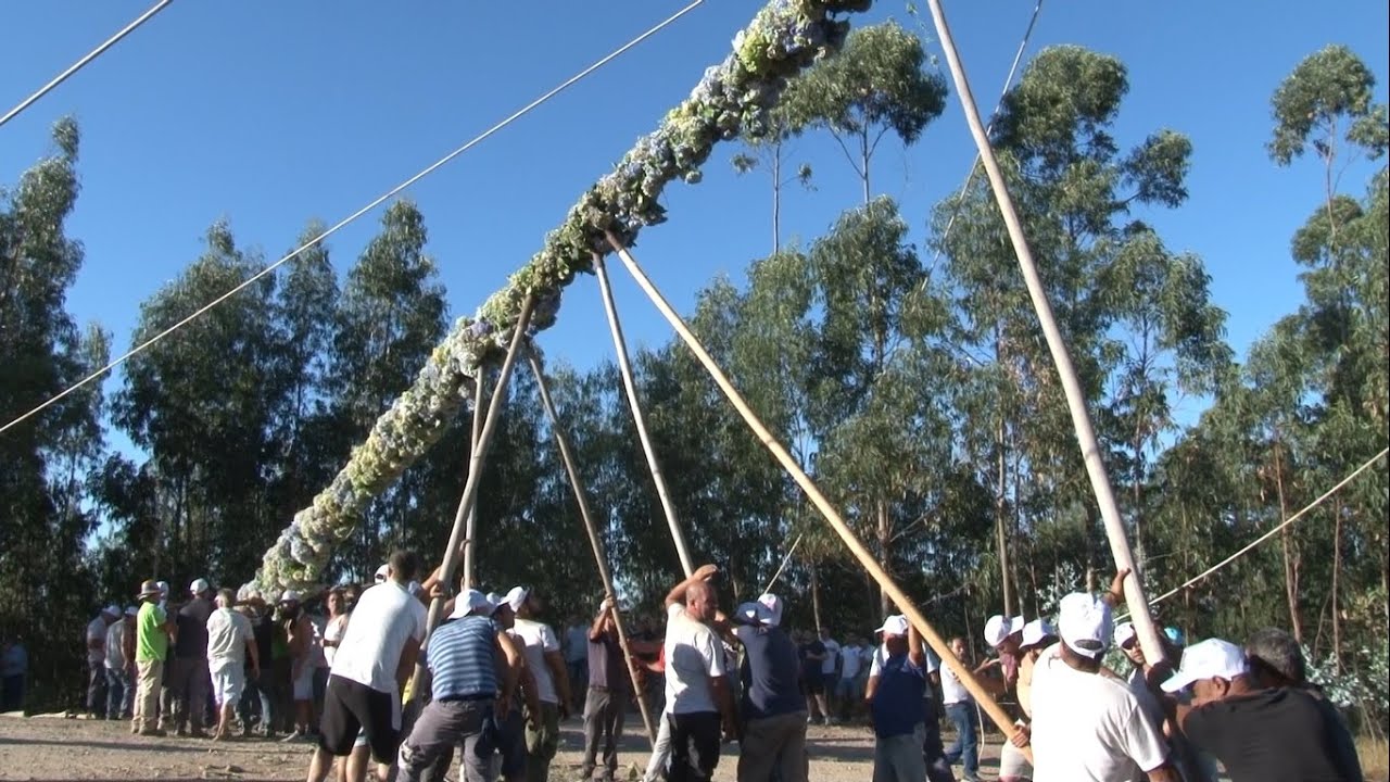 Tradição do Mastro cumprida em Fonte Arcada