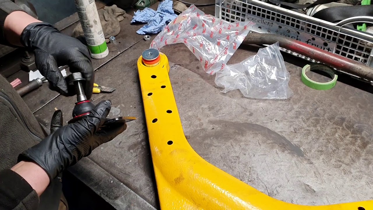 Replacement of Powerflex bushings and Ironman JEEP Grand Cherokee suspension