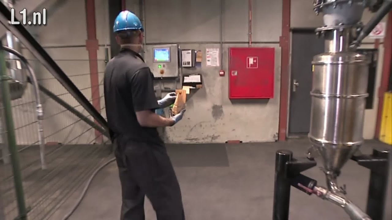VIDEO: Meer banen bij koolstoffabriek Asbury in Maastricht (19 aug 2015)