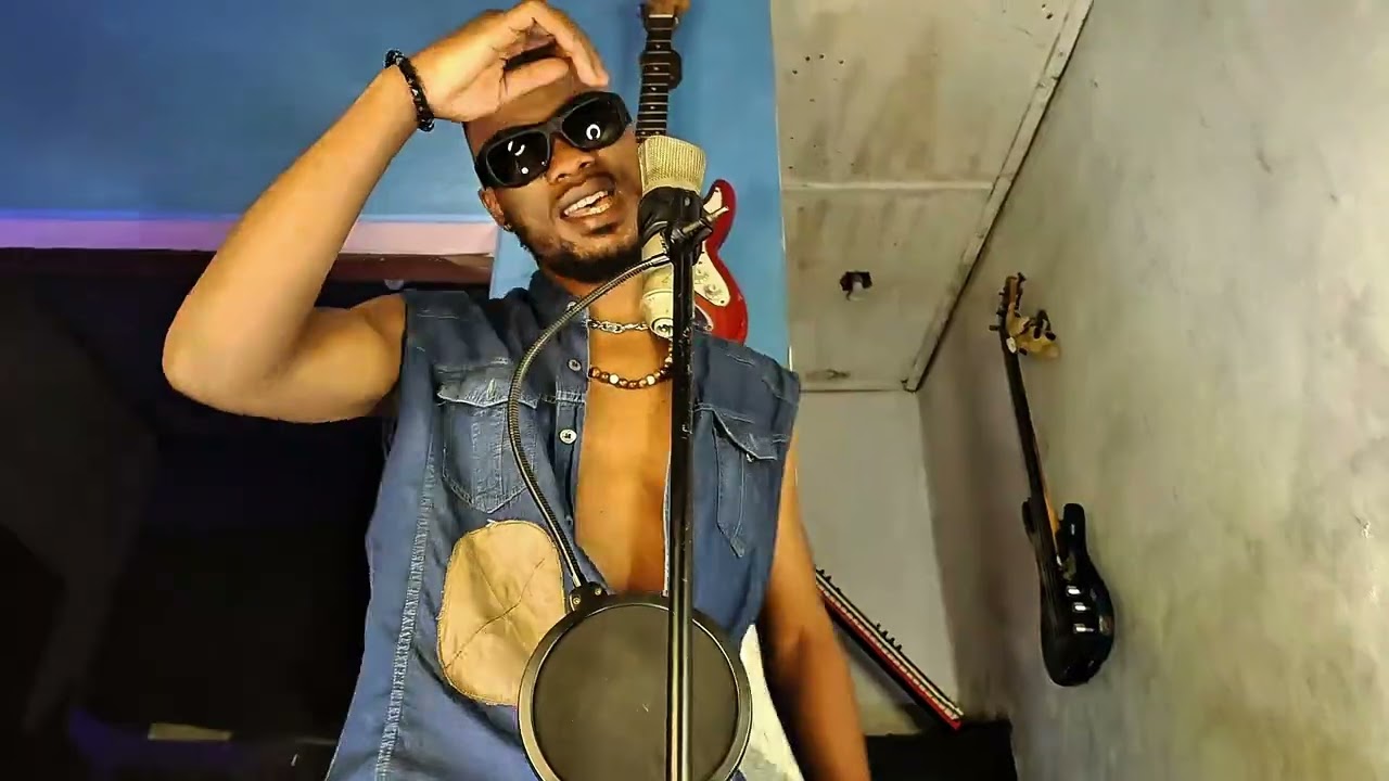 Plus de larmes ( Fally Ipupa 2025 ) by Serge Dechelie Vamp's