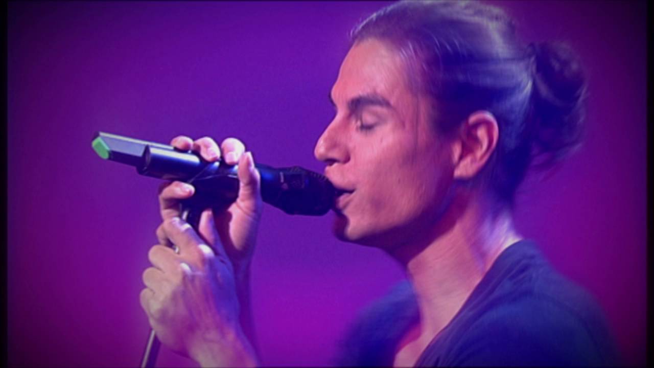 Smile. Julio Iglesias Jr.