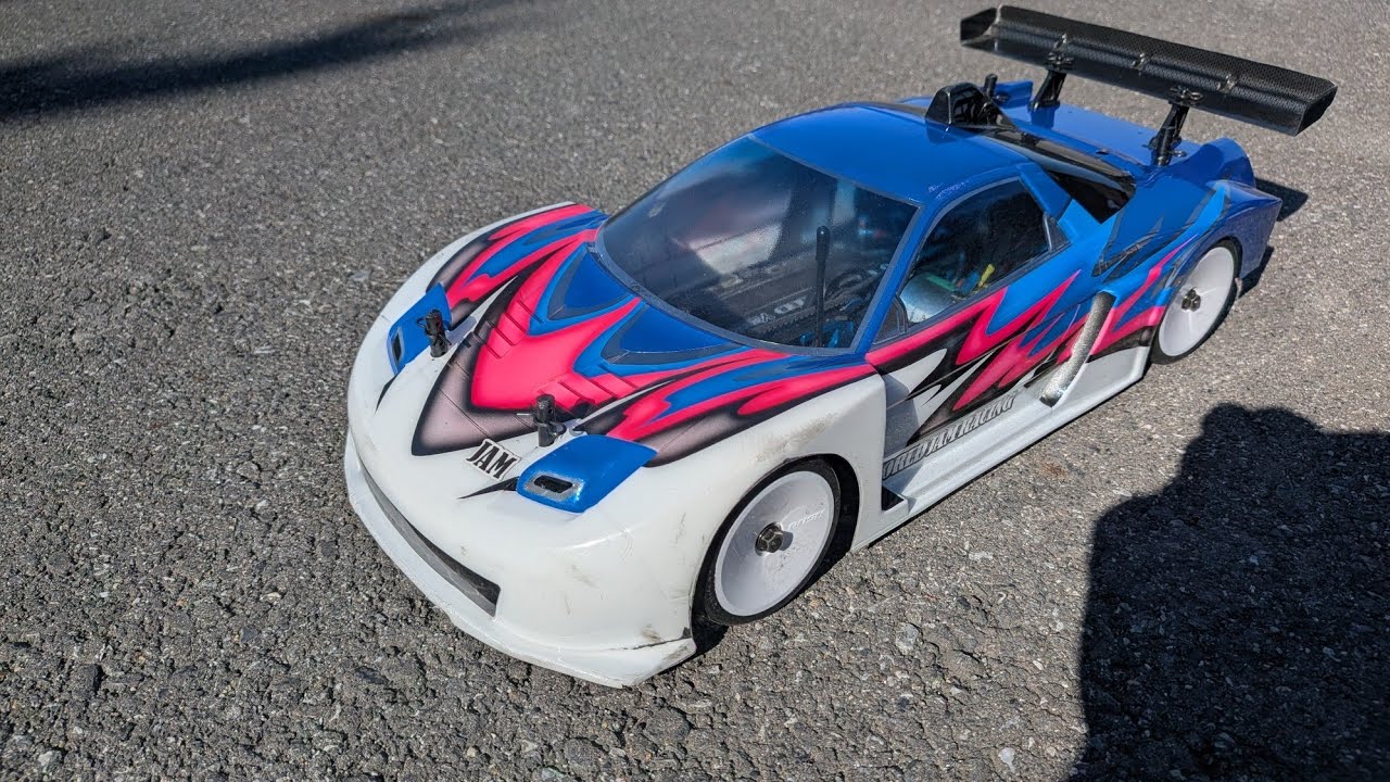 スカイホビー加須サーキットに来てみた♪🎩17.5Tツーリングカーギヤ比4.0のTRF421にカワダ２４タイヤにタイヤウォーマー保温して走ってみた♪🎩
