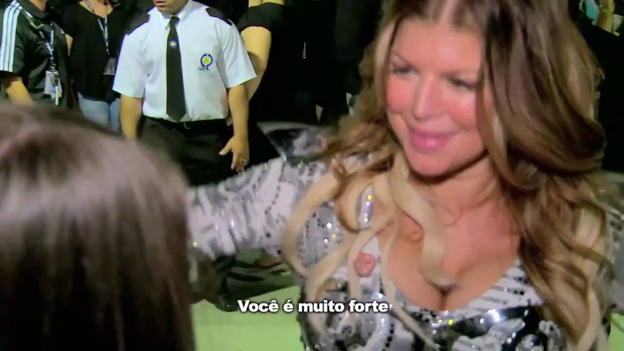 O encontro da #BEProadie Raianne (@ROADIEraah) com o Black Eyed Peas