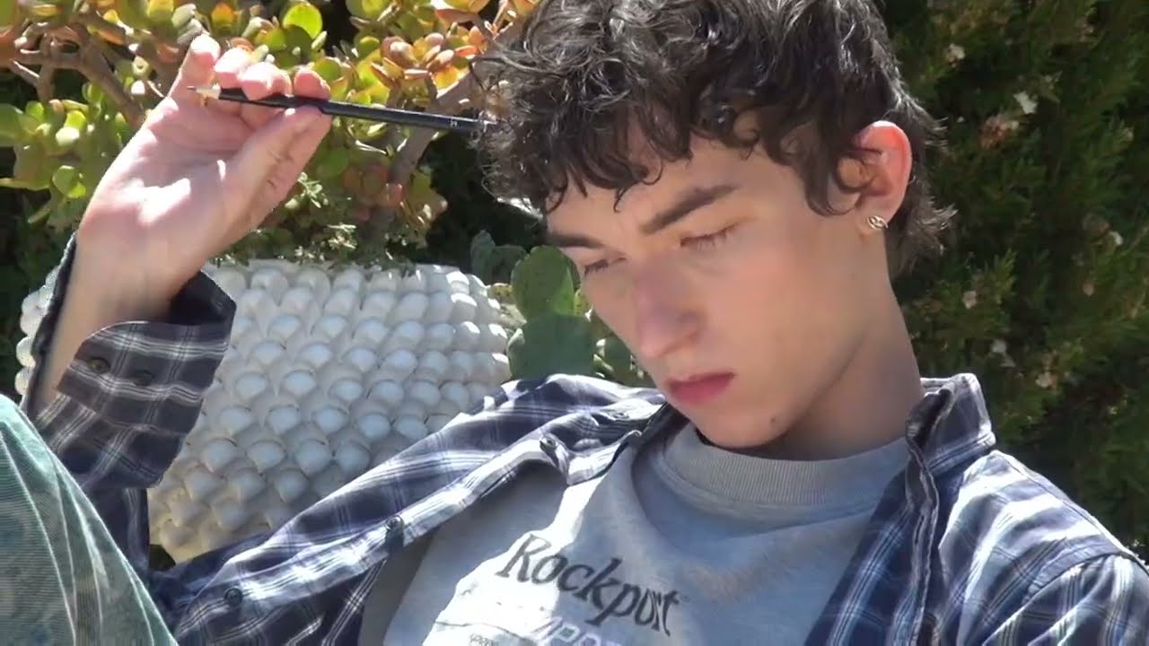 Marcin Maciejczak - Tylko gest (Official Visualizer)