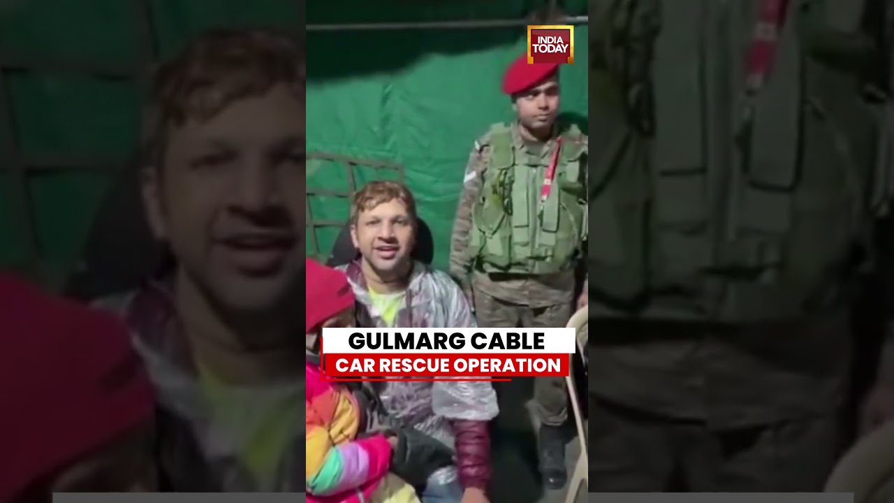 J&K Police & Indian Army Rescue Stranded People in Gulmarg Gondola #gulmarg #cablecar #rescue