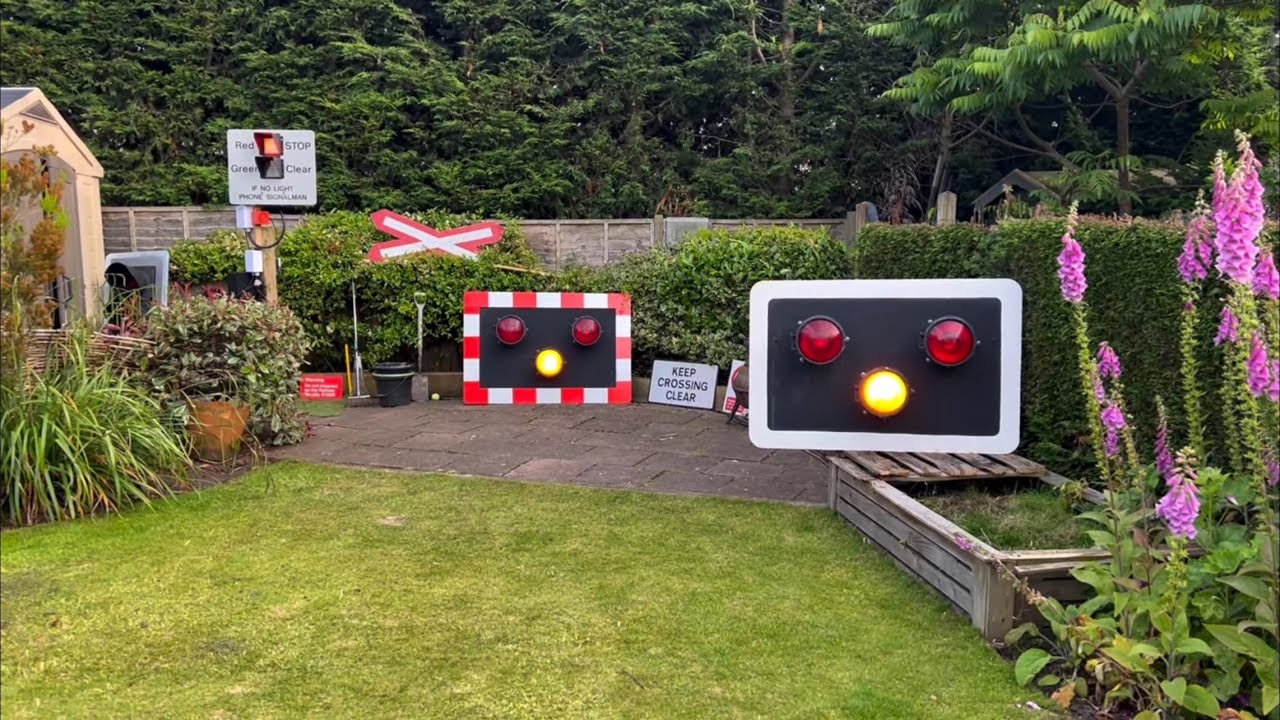 (Hobbyist Project) Level Crossing Wigwags and Miniature Stop Light in Backyard